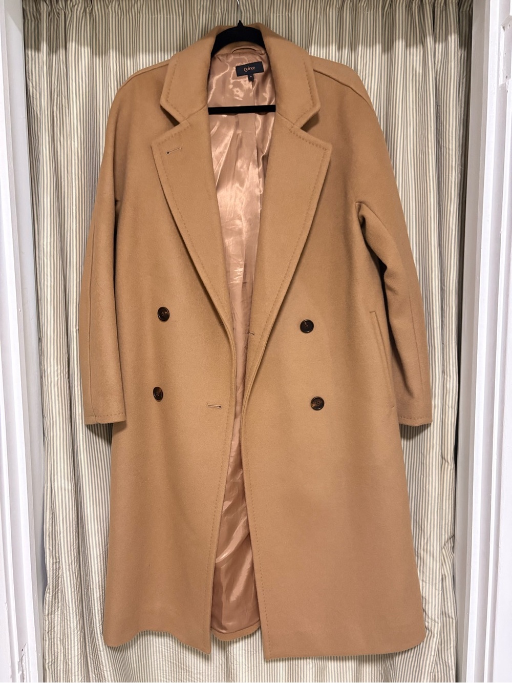 Italian Wool Double-Breasted Slouch Coat - Picture 3 of 4